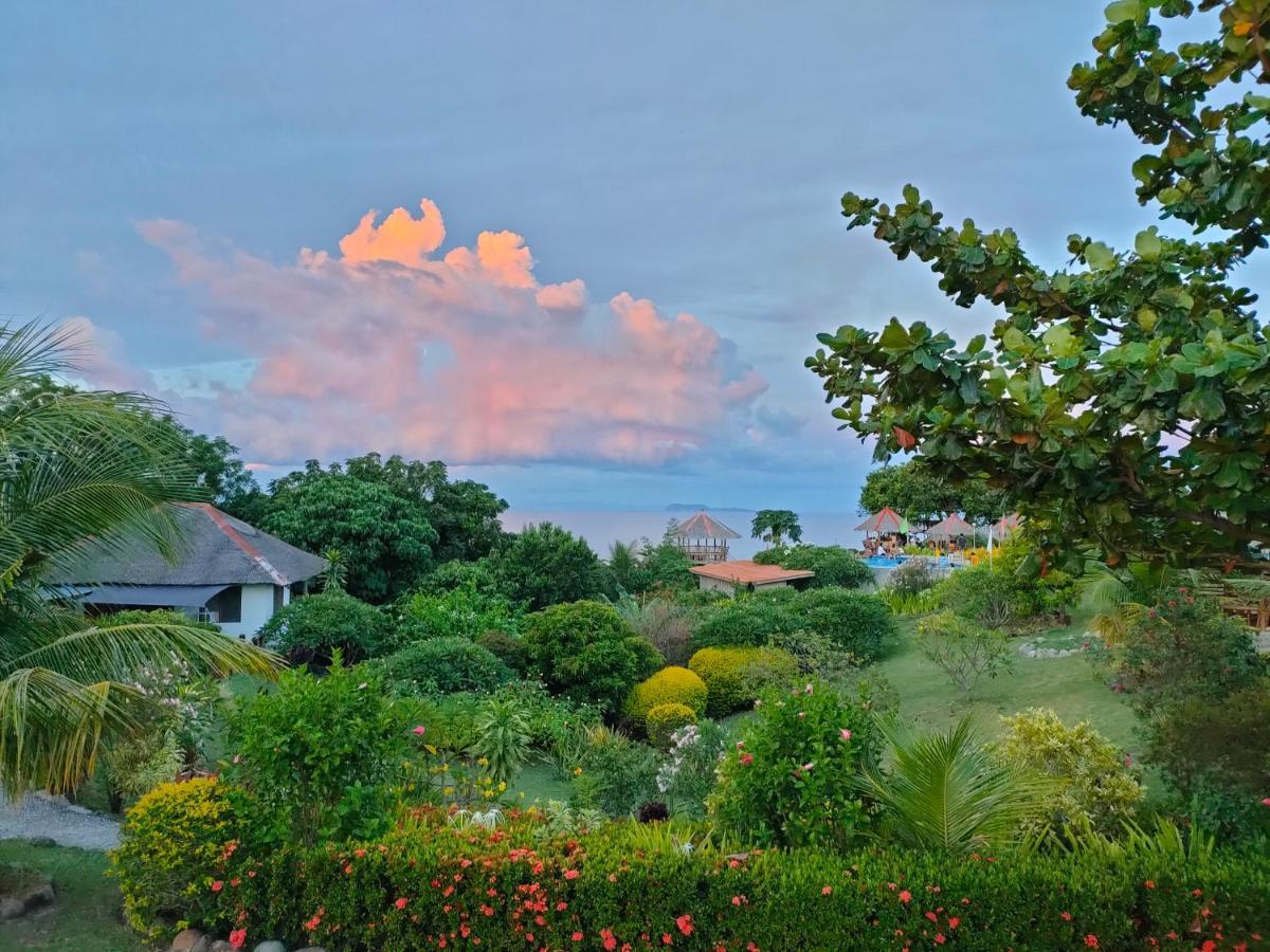 Grandview Cottages Resort Siaton Exteriör bild